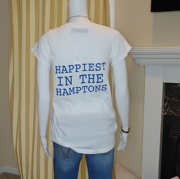 NWT HAPPIEST IN THE HAMPTONS TEE - Picture 1 of 8